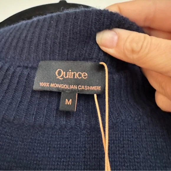 NWT! QUINCE Mongolian Cashmere Oversized Crewneck Sweater True Navy Size Medium - Picture 8 of 15
